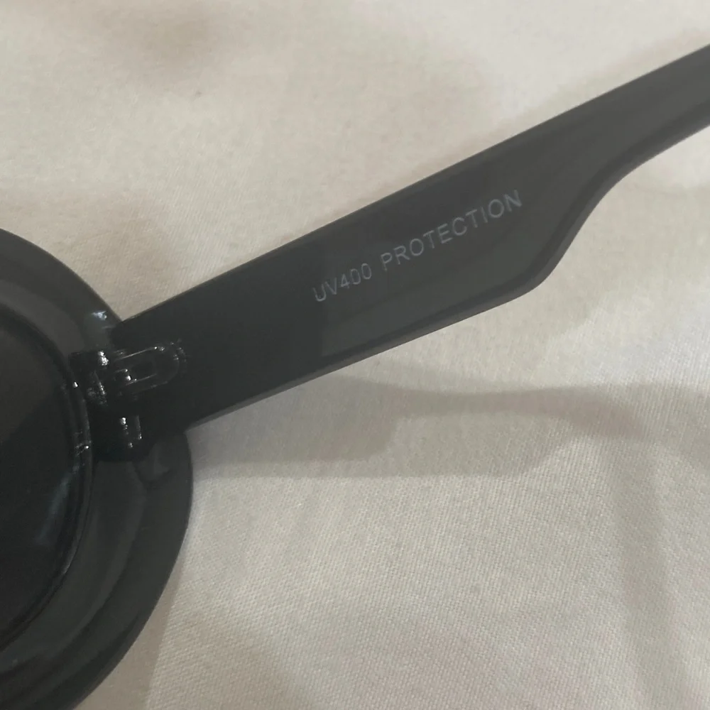 Women’s Black Oversized Oval Sunglasses